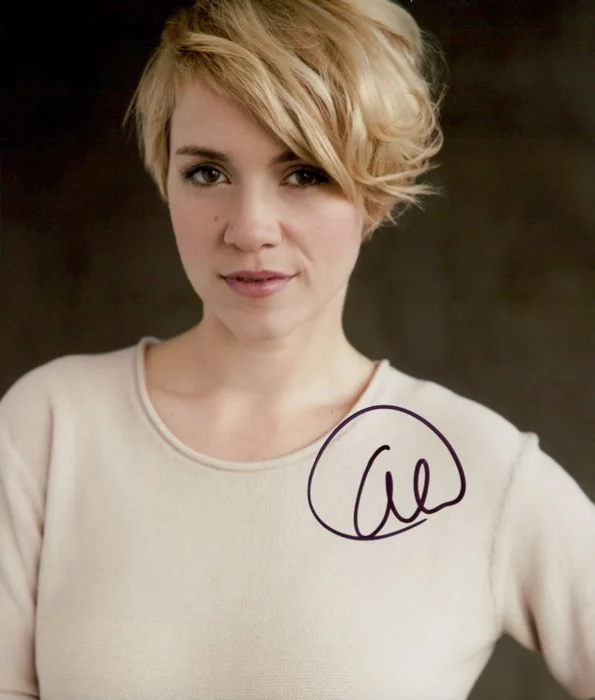 Alice Wetterlund autograph