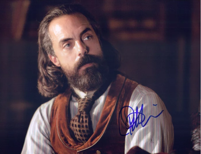 Titus Welliver autograph