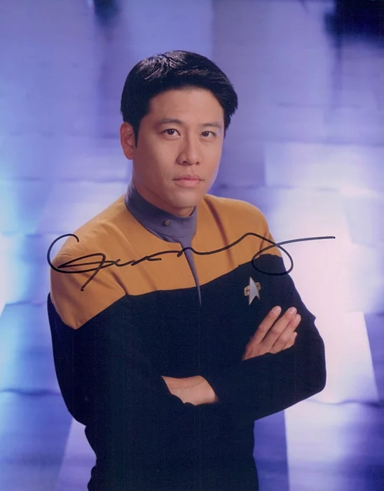 Garrett Wang autograph