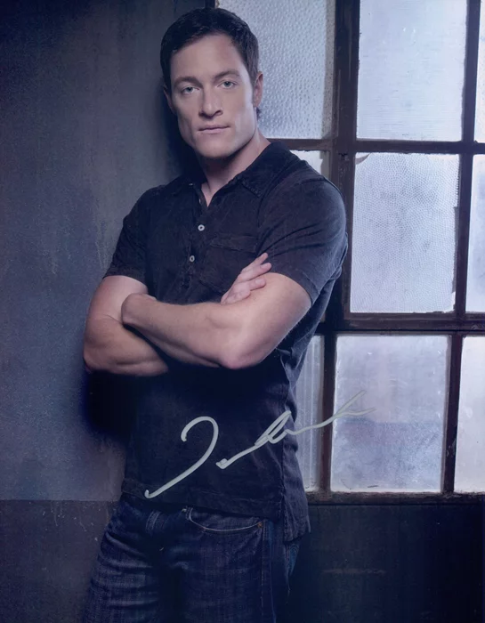 Tahmoh Penikett autograph