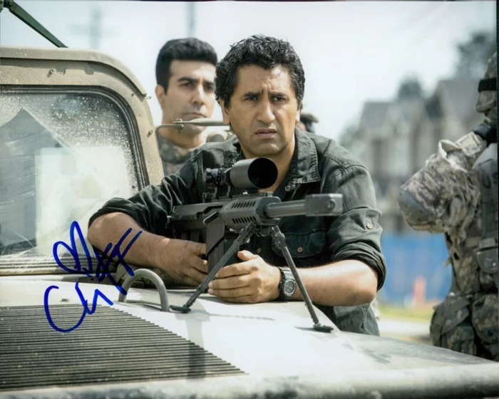Cliff Curtis autograph
