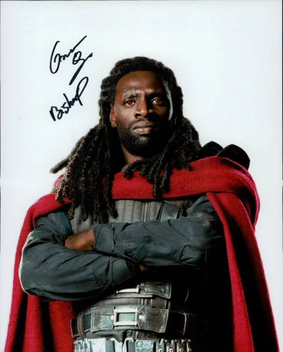 Omar Sy autograph