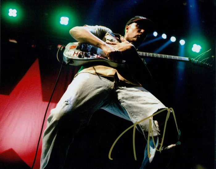Tom Morello autograph