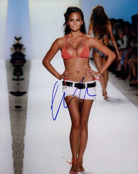 Christine Teigen autograph