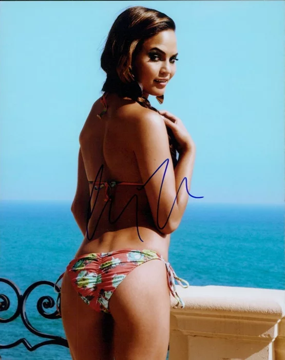 Christine Teigen autograph
