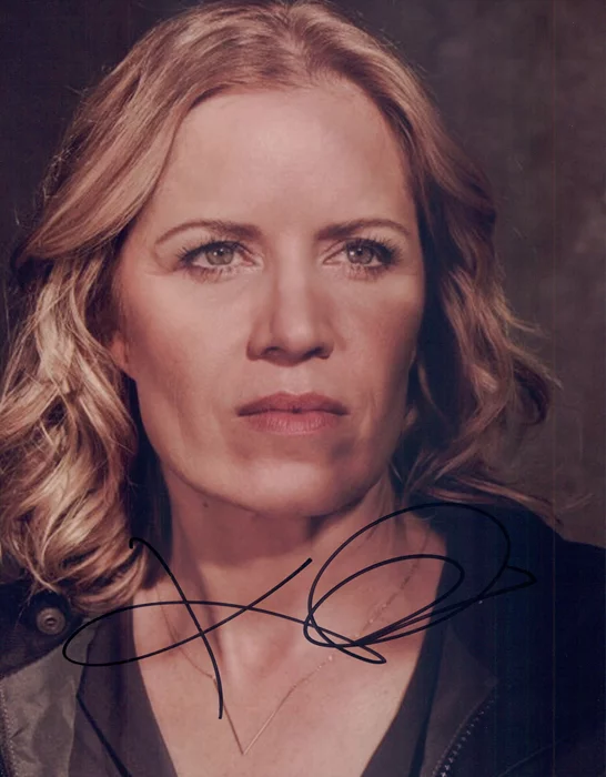 Kim Dickens autograph