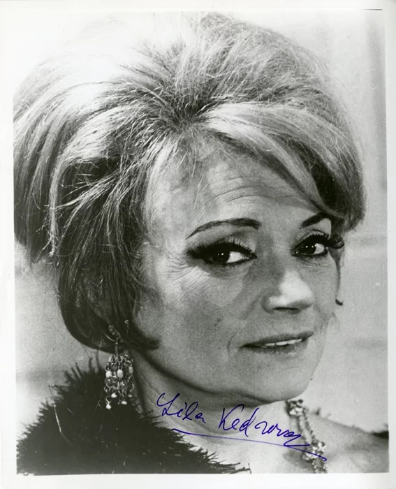 Lila Kedrova autograph