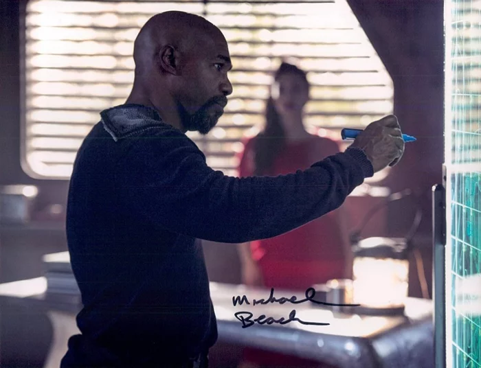 Michael Beach autograph