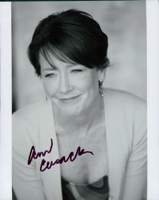 Ann Cusack autograph