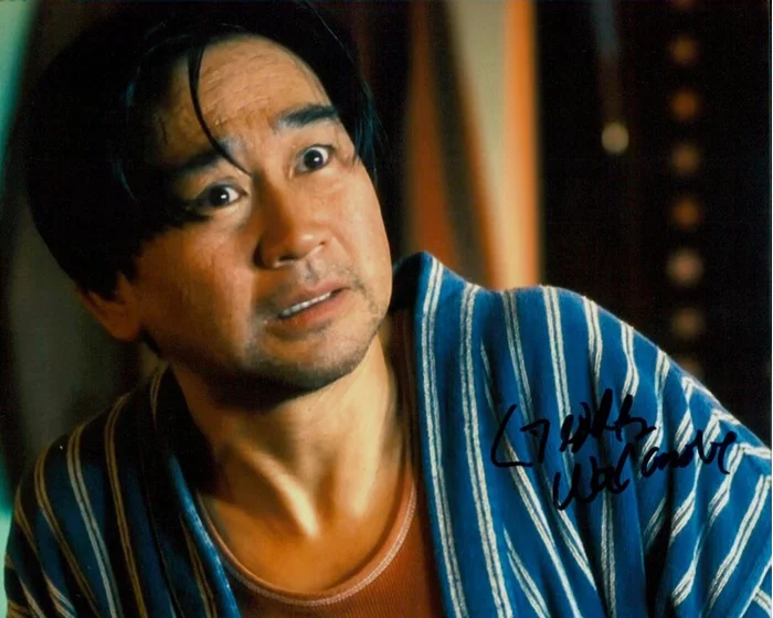 Gedde Watanabe autograph