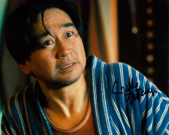Gedde Watanabe autograph