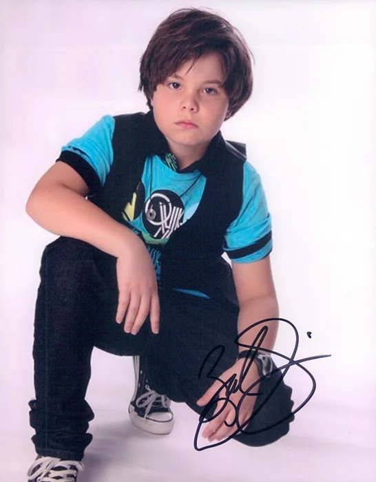 Zach Callison autograph