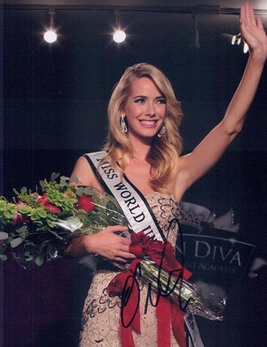 Olivia Jordan autograph