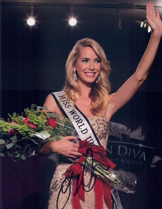 Olivia Jordan autograph