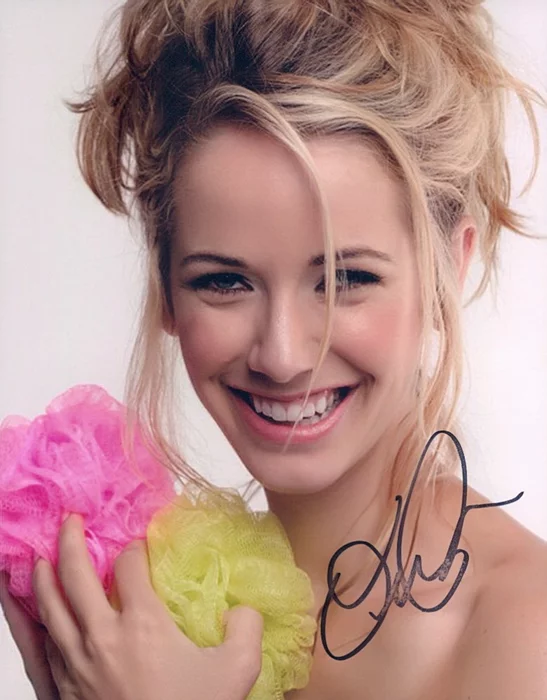 Olivia Jordan autograph