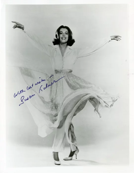 Susan Kohner autograph