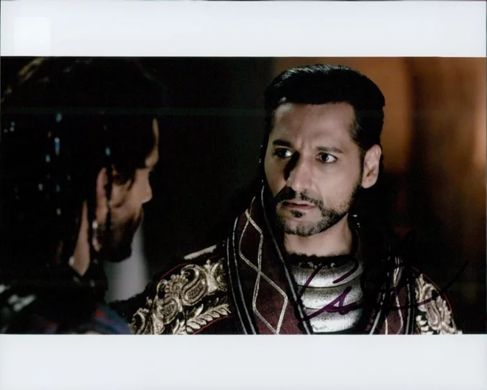 Cas Anvar autograph