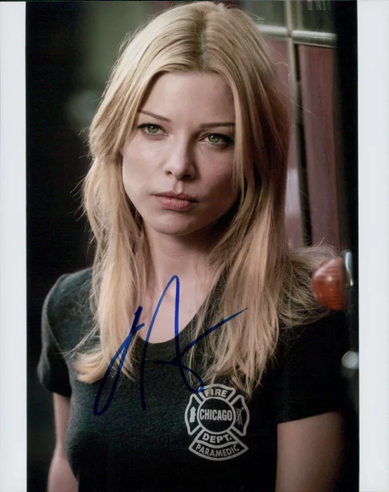Lauren German autograph