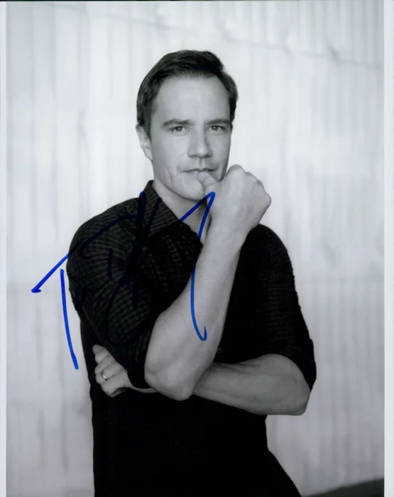 Tim DeKay autograph
