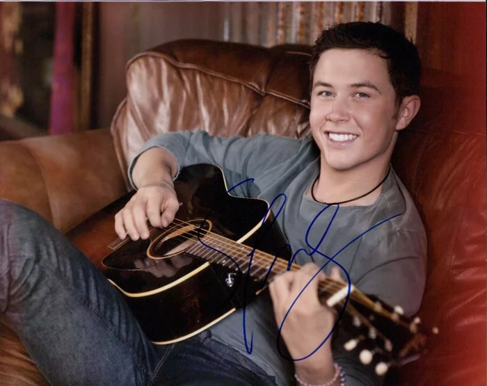 Scotty McCreery autograph