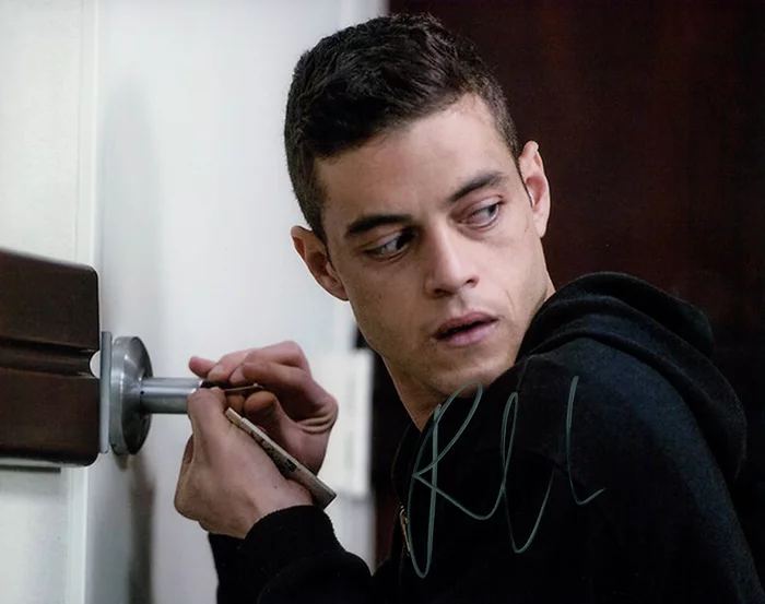 Rami Malek autograph