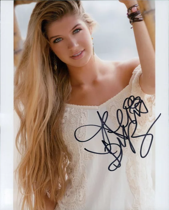 Alexandria Deberry autograph