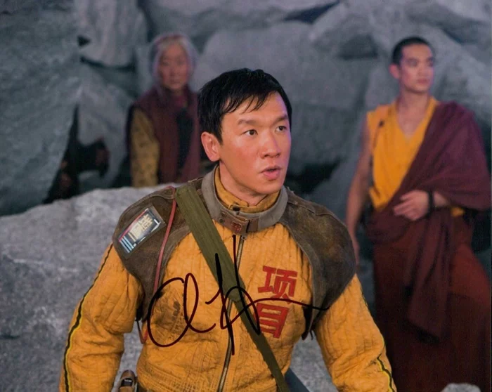 Chin Han autograph