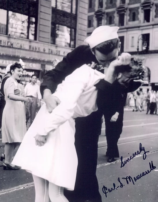 Carl Muscarello autograph