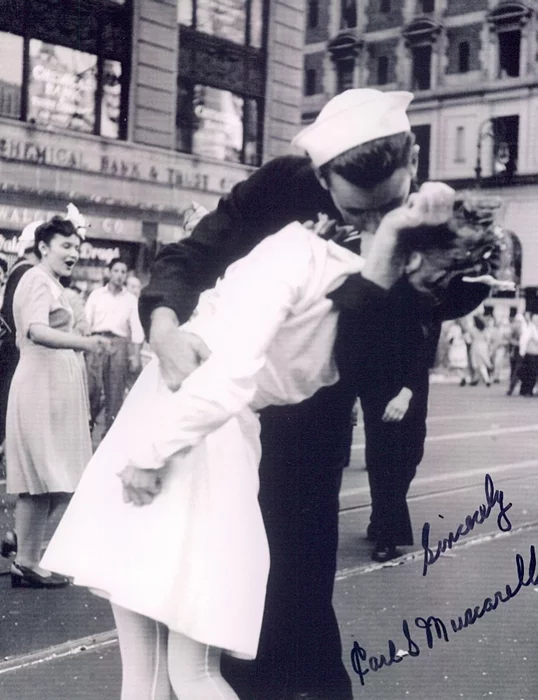 Carl Muscarello autograph