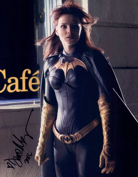 Dina Meyer autograph