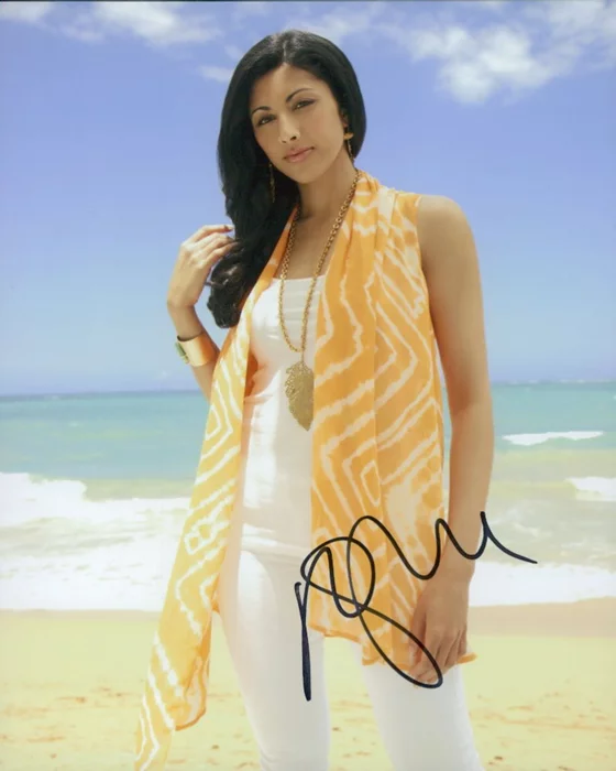 Reshma Shetty autograph