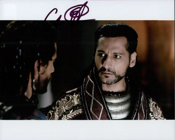 Cas Anvar autograph