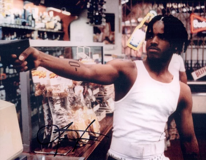 Larenz Tate autograph