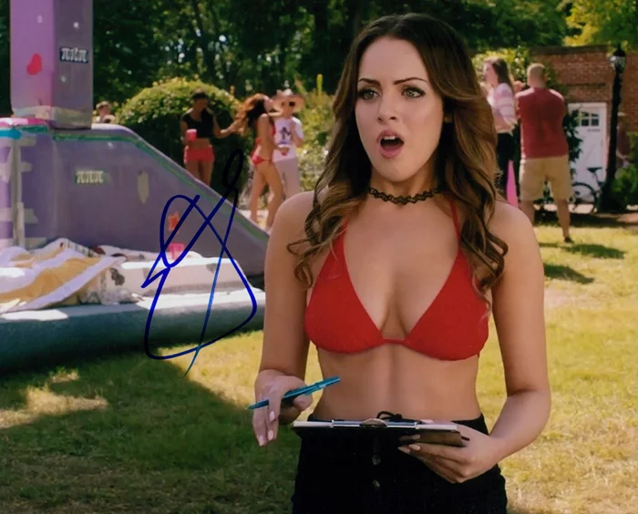 Elizabeth Gillies autograph