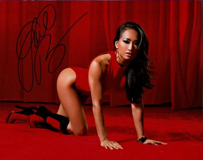 Gail Kim autograph