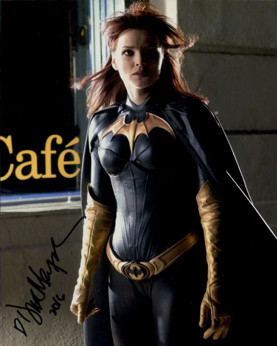 Dina Meyer autograph