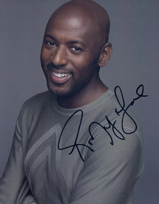 Romany Malco autograph