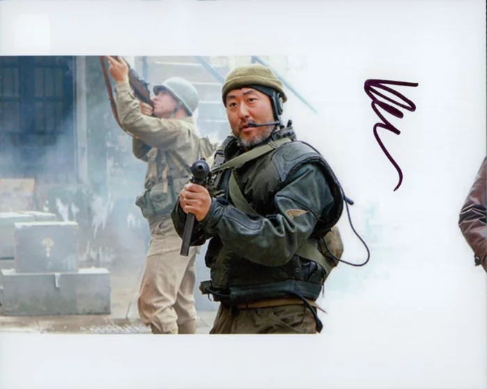 Kenneth  Choi autograph