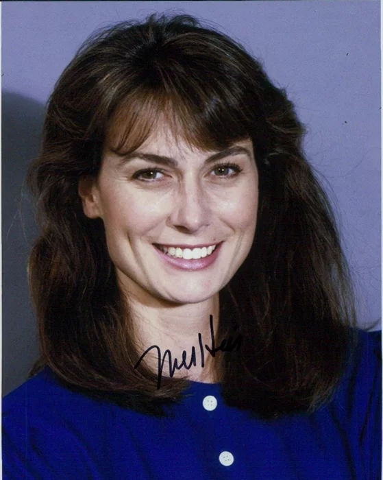 Mel Harris autograph