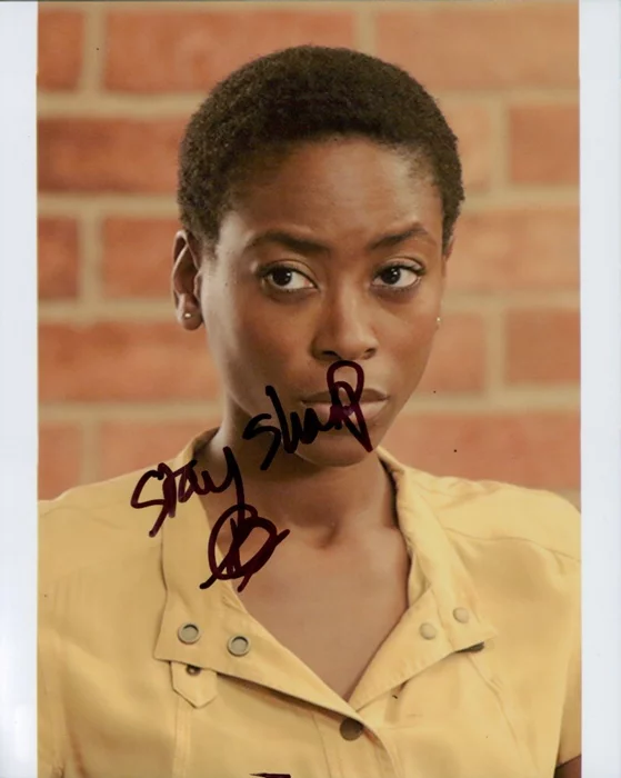 Tracy Ifeachor autograph