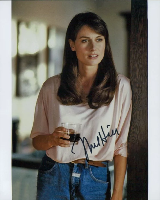 Mel Harris autograph