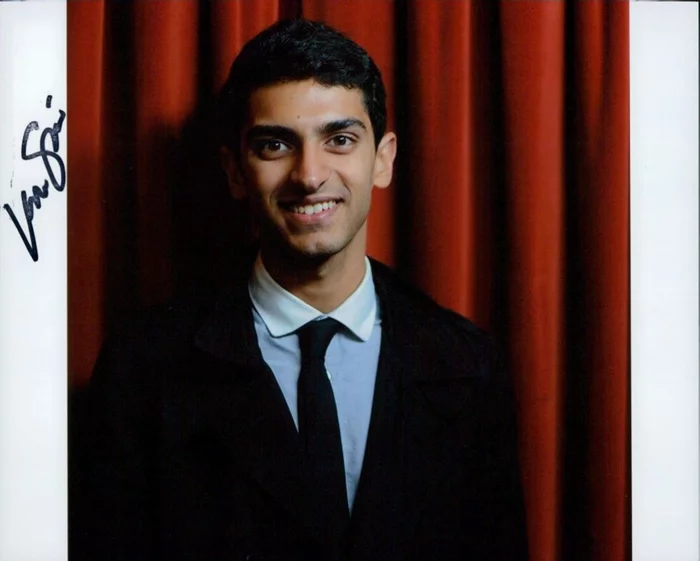 Karan Soni autograph