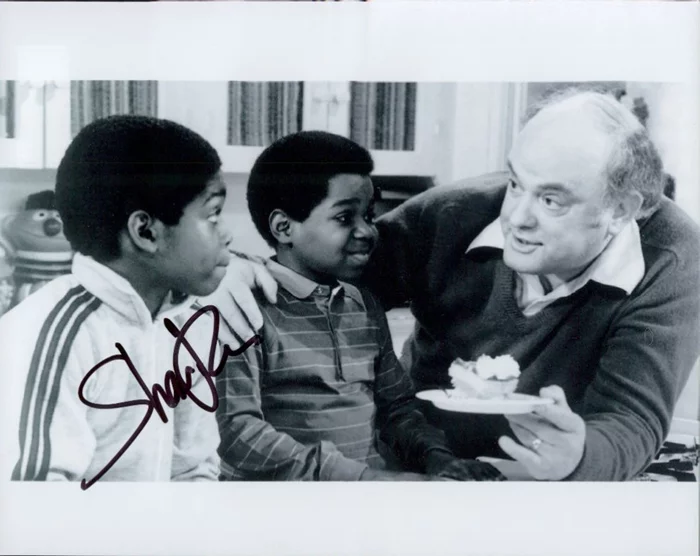 Shavar Ross autograph