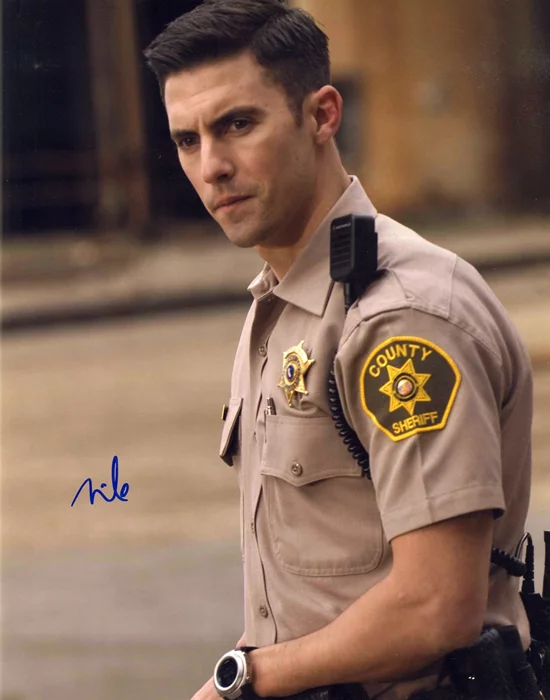 Milo Ventimiglia autograph