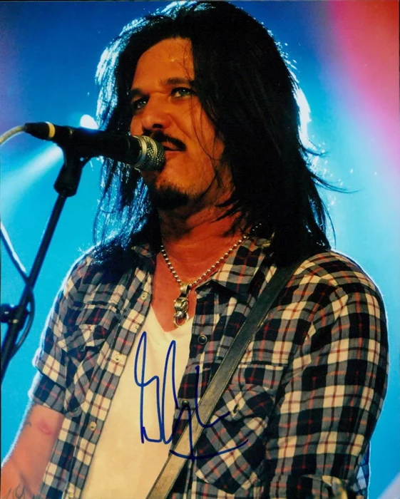 Gilby Clarke autograph
