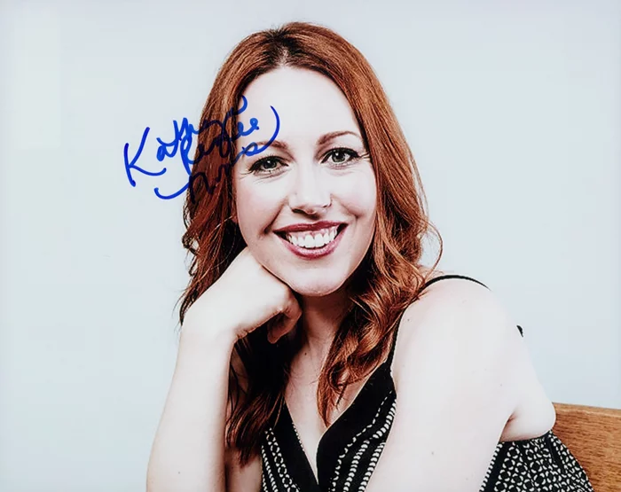 Kathryn Renee Thomas autograph