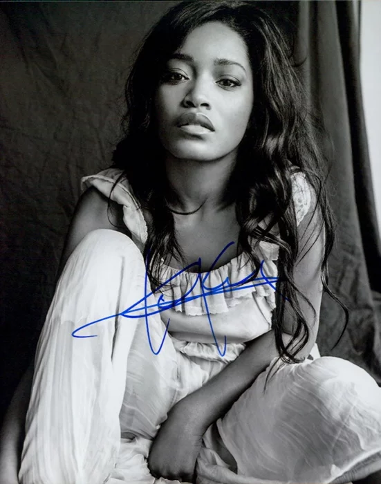 Keke Palmer autograph