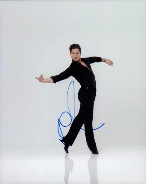 Val Chmerkovskiy autograph
