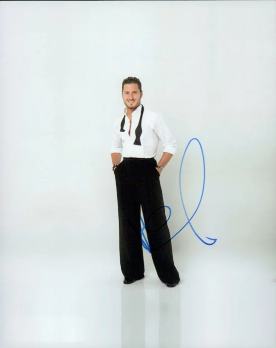 Val Chmerkovskiy autograph