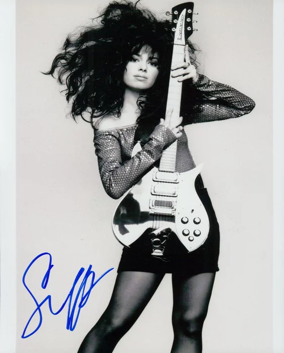 Susanna Hoffs autograph
